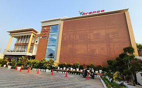 Vbrance Hotel Puri 4*